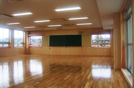 中学校の特別教室棟建設工事